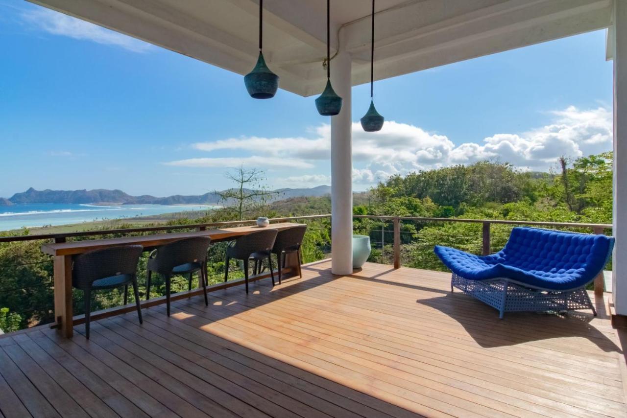 Villa Nambung Selong Belanak Exterior photo