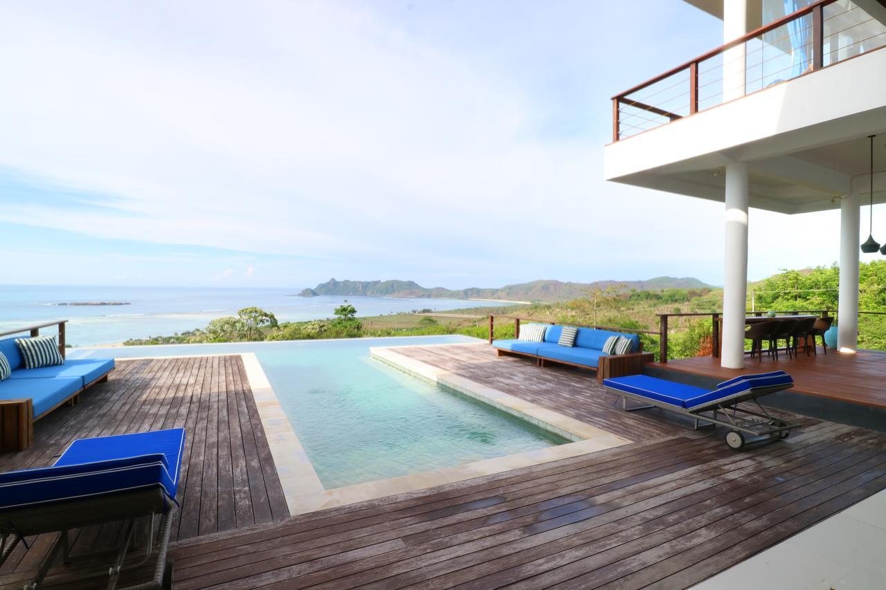 Villa Nambung Selong Belanak Exterior photo
