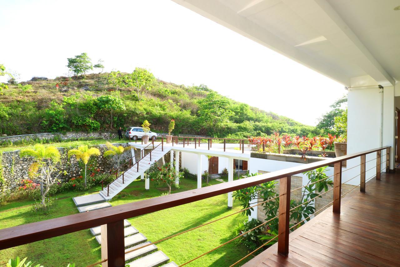 Villa Nambung Selong Belanak Exterior photo