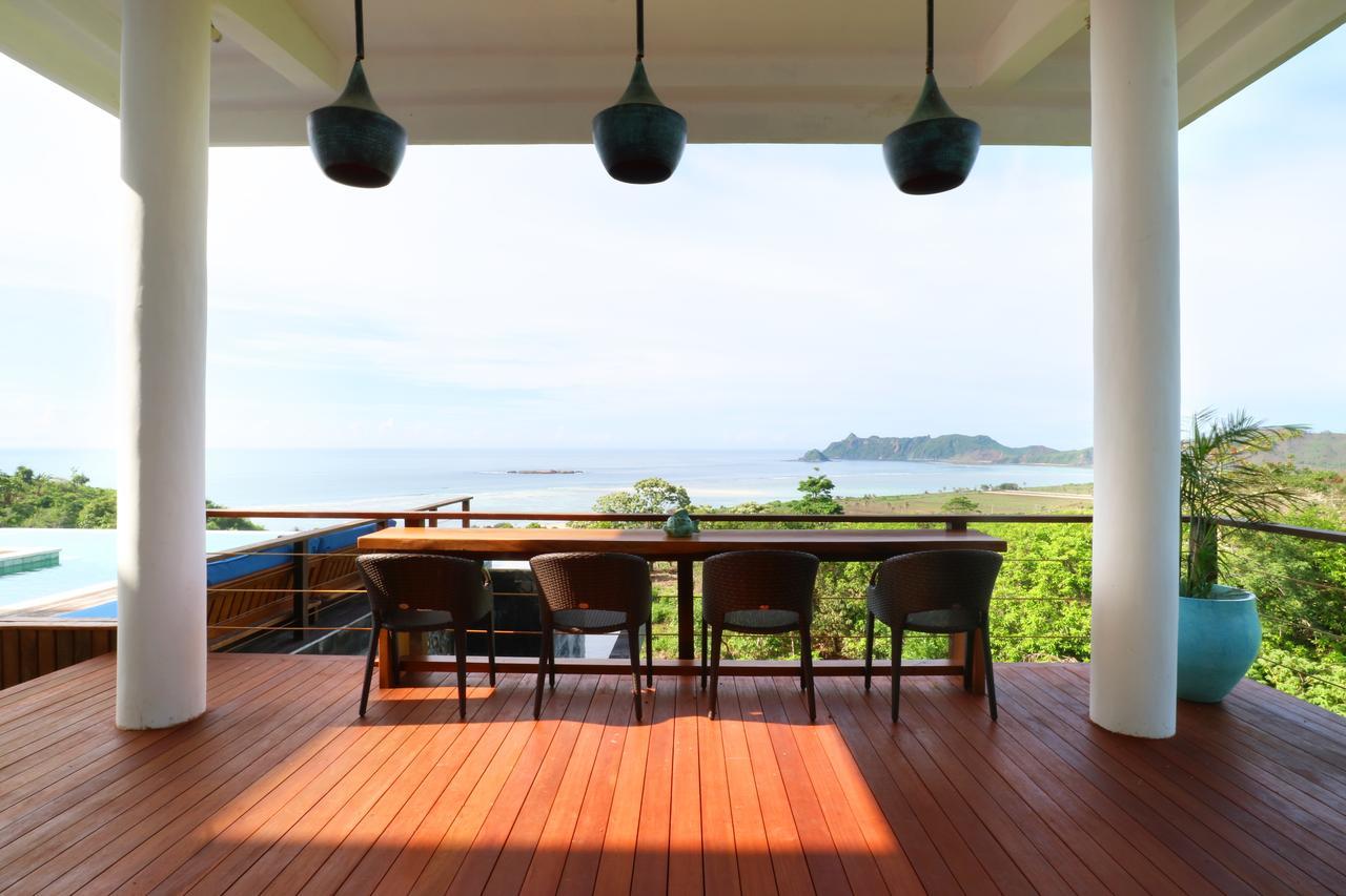 Villa Nambung Selong Belanak Exterior photo
