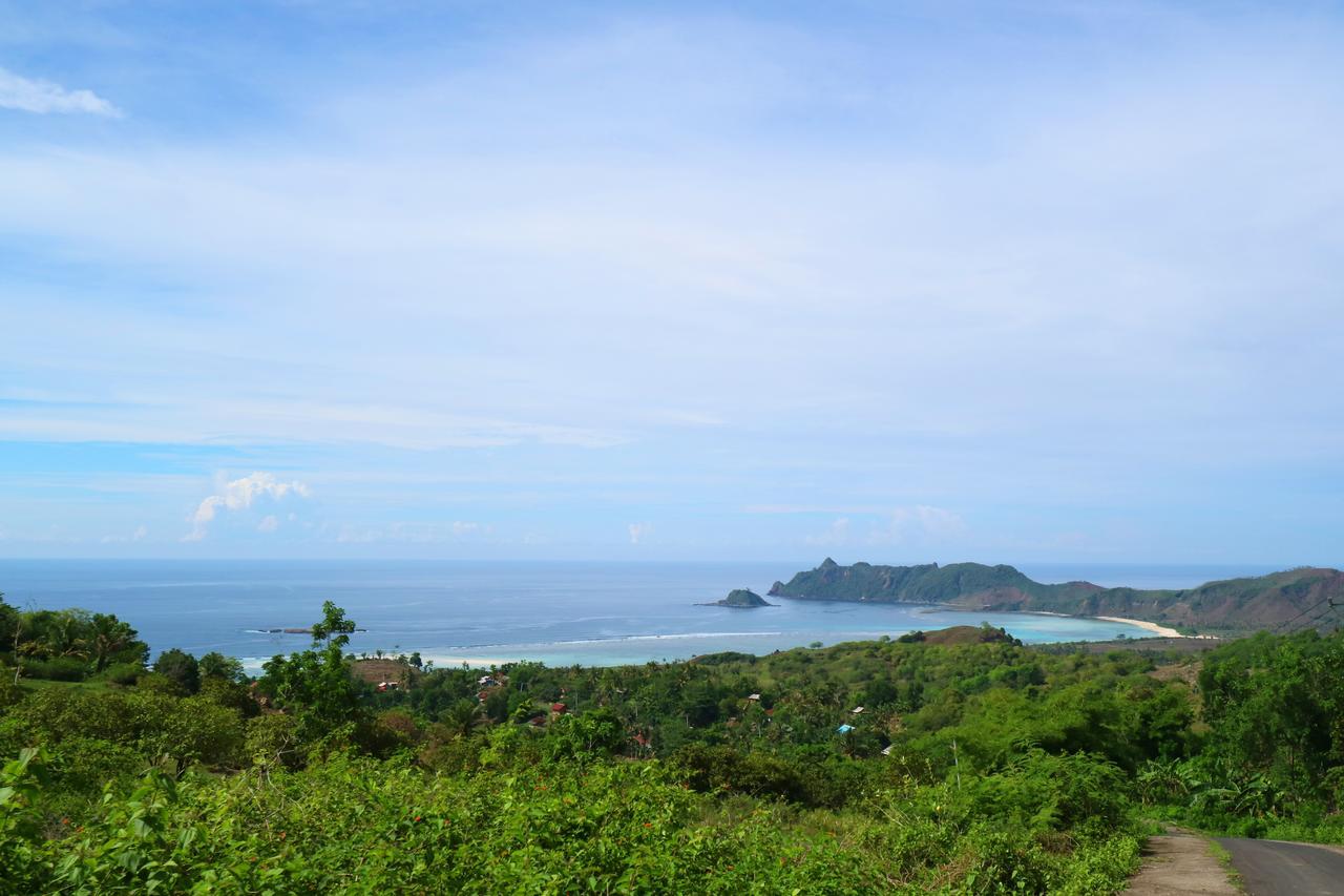 Villa Nambung Selong Belanak Exterior photo