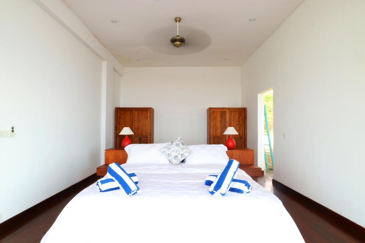 Villa Nambung Selong Belanak Exterior photo