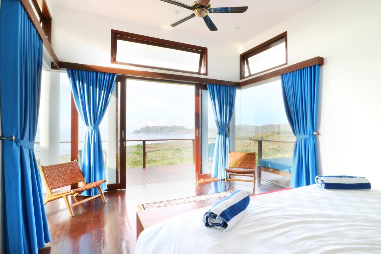 Villa Nambung Selong Belanak Exterior photo