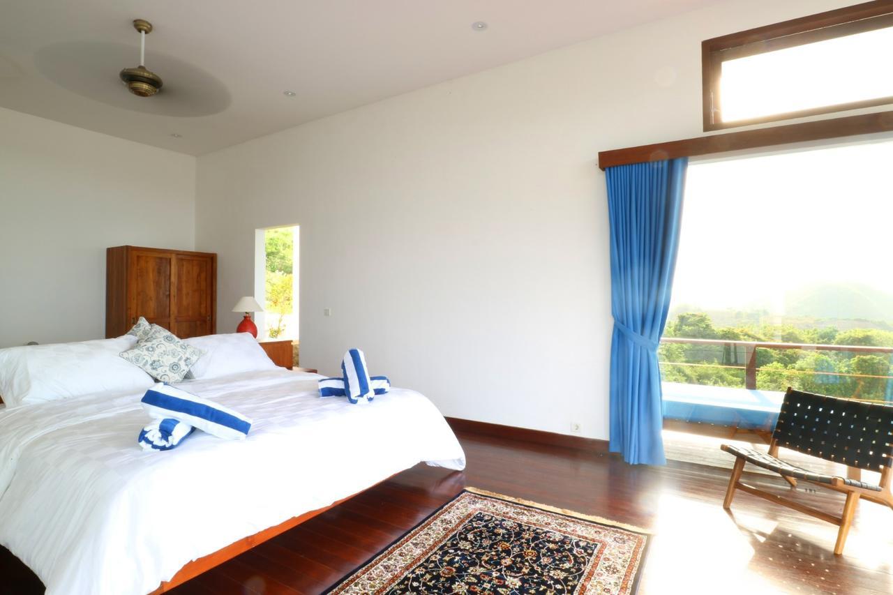Villa Nambung Selong Belanak Exterior photo